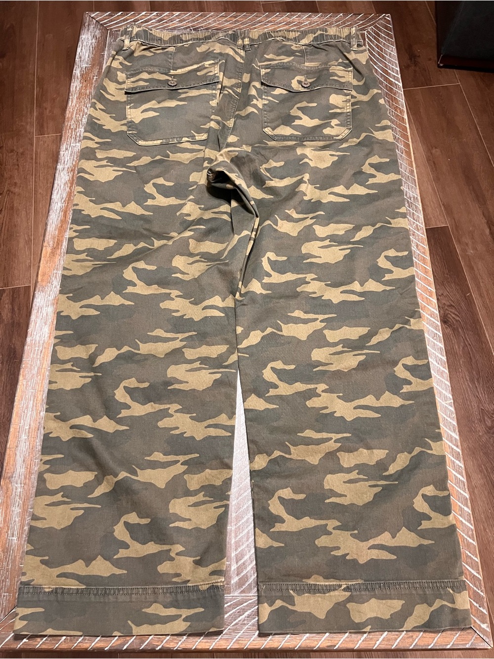 American Eagle Women’s Ex-Boyfriend Utility Camo Pants Size XL Straight Leg